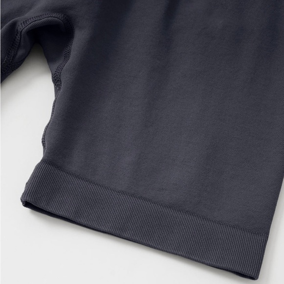 The Niykee Shorts in “Charcoal” - Picture 5 of 6